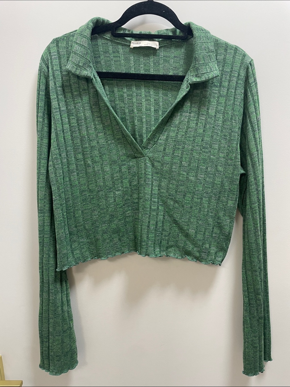 Pull&Bear Green Ribbed Collared V-Neck Crop Top Flared Sleeves